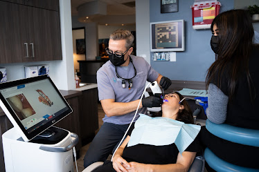 Del Mar Dental Studio