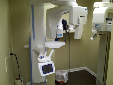 Dental Care Center of Decatur: Lynn Livingston, DDS