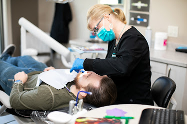 Dental Solutions: Dr. Mark Curtis DDS