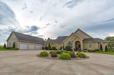 Des Moines Area Roofing Siding + Solar