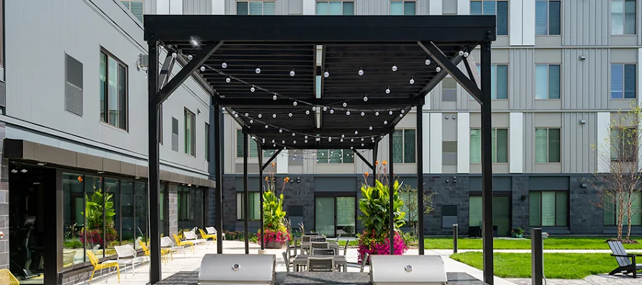 District Apartments