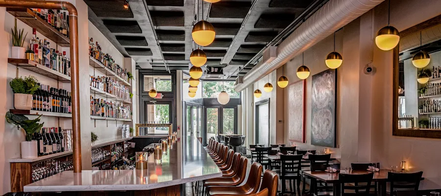 District Kitchen & Bar