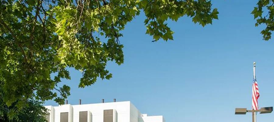 Doctors Medical Center