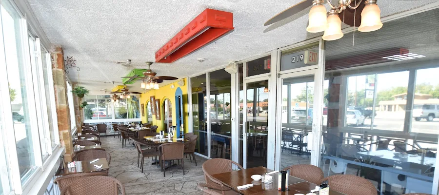 Dos Amores Tex Mex & Lounge