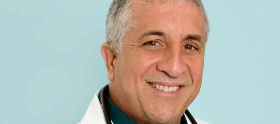 Dr. Alejandro E. De La Cruz, MD