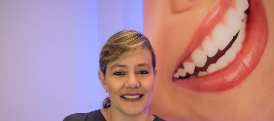 Dr. Diana Wohlstein DMD