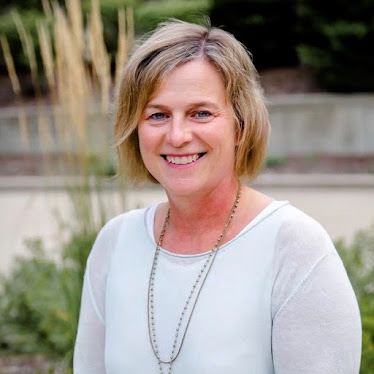 Dr. Elizabeth Forbes, OBGYN