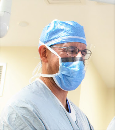 Dr. Gregory Raab, Total Joint Replacement and Revisions of the Knee and Hip