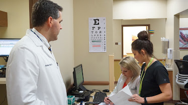 Dr. Mark Braunstein: Tucson Orthopaedic Institute - East Office