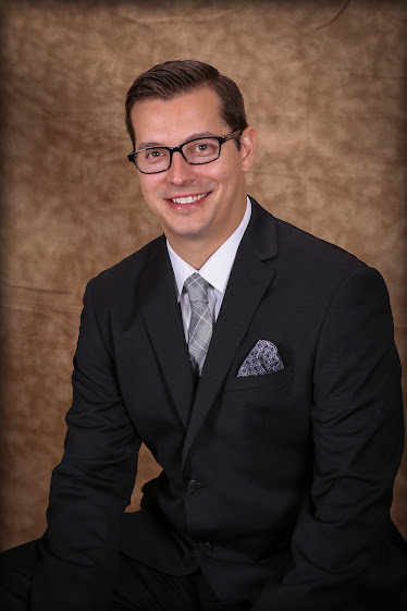 Dr. Ryan Nelson