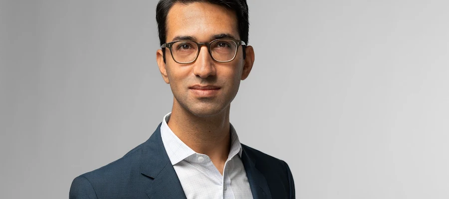 Dr Siddharth Bhola, MD