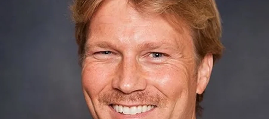 Dr. Timothy F. Lesser, MD