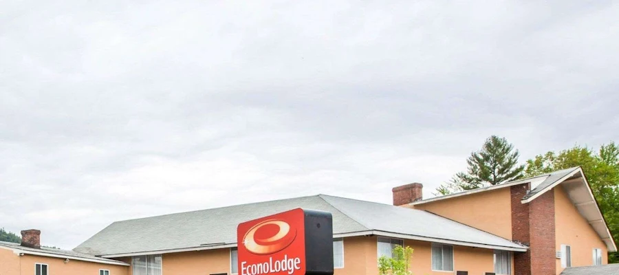 Econo Lodge Lakes Region