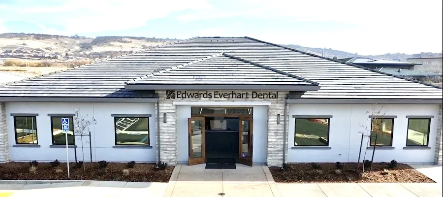 Edwards & Everhart Dental