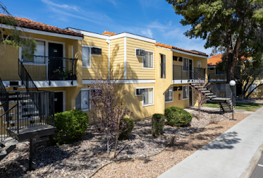El Conquistador Apartments