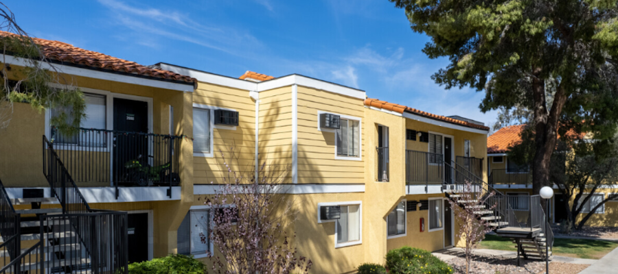 El Conquistador Apartments