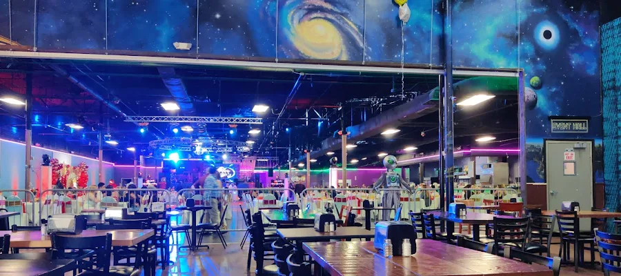 El Galaxy Sports Bar & Grill Restaurant