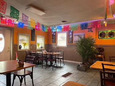 El Nopalito Mexican Restaurant and Pizzeria