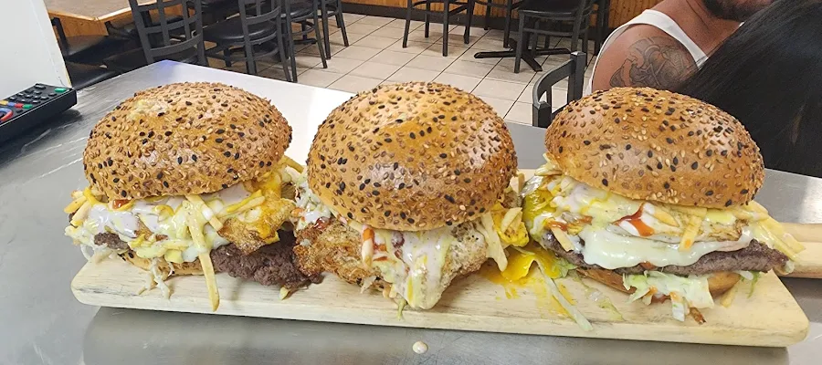 El Rico Sanguchom D'Chalo