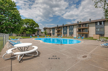 Element Urbandale Apartments