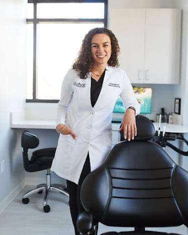 Elghor Dental Studio: Sarah Elghor, DDS
