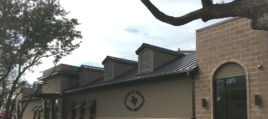Eyes of Texas Laser Center: L Shawn Wong M.D