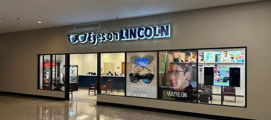 Eyes on Lincoln