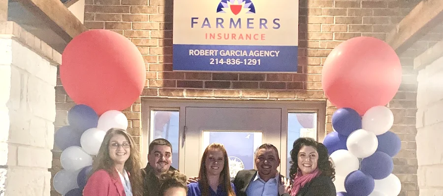 Farmers Insurance - Robert Garcia