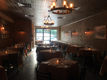 Farmhouse Tavern