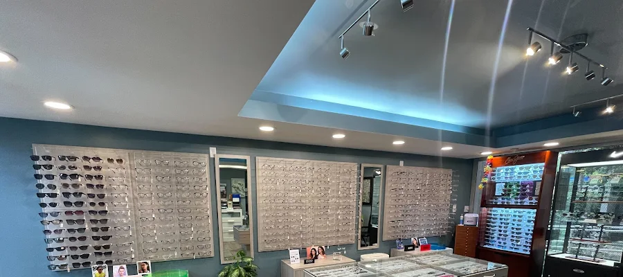 Focal Point Optometry of Orange