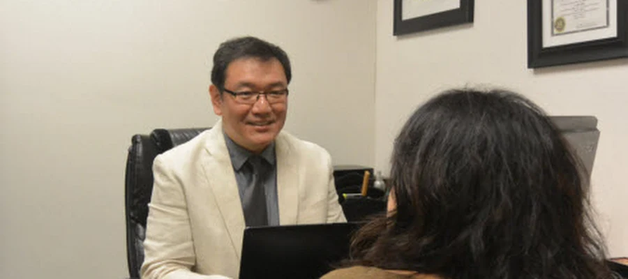 Francis Law Center - Madison Immigration Lawyer/ Abogados de Inmigración Jae Francis