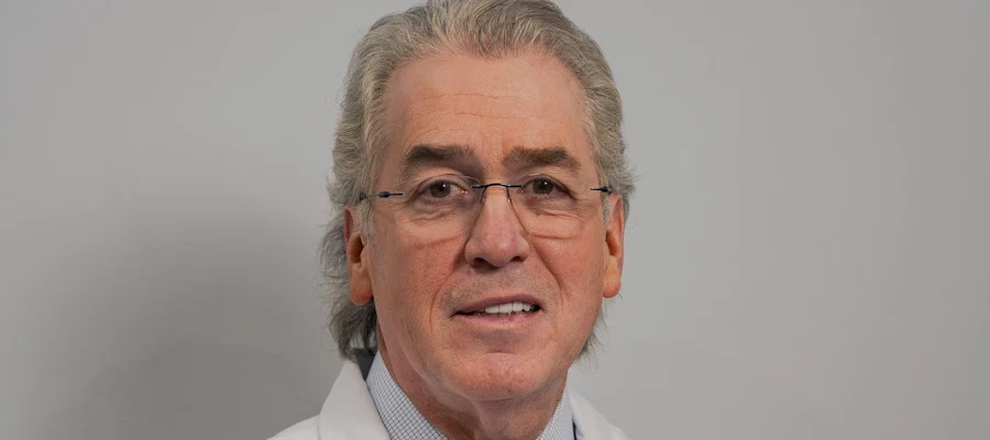 Gastroenterologist | Arturo Olivera M.D., A.G.A.F. - Chicago Endoscopy Center