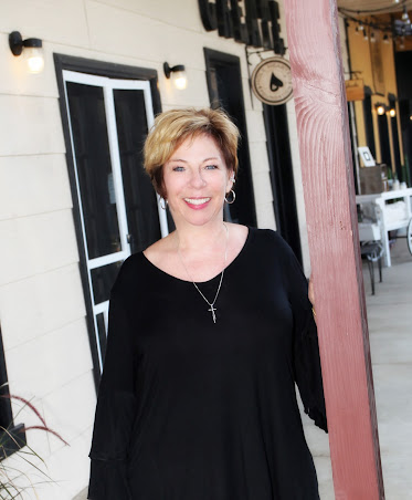 Gina Rovere Mobile Notary Public and Certified Signing Agent