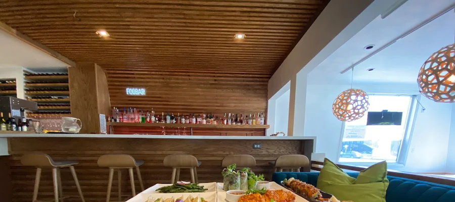 Gindi Thai Restaurant / Sushi / Bar