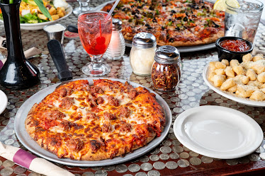 Glass Nickel Pizza Co. – Brookfield