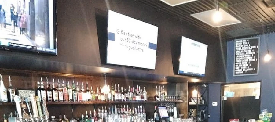Grand Dad's Bar