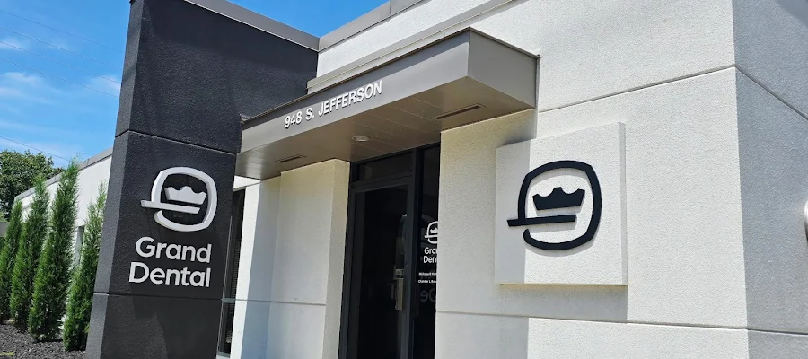 Grand Dental Studio