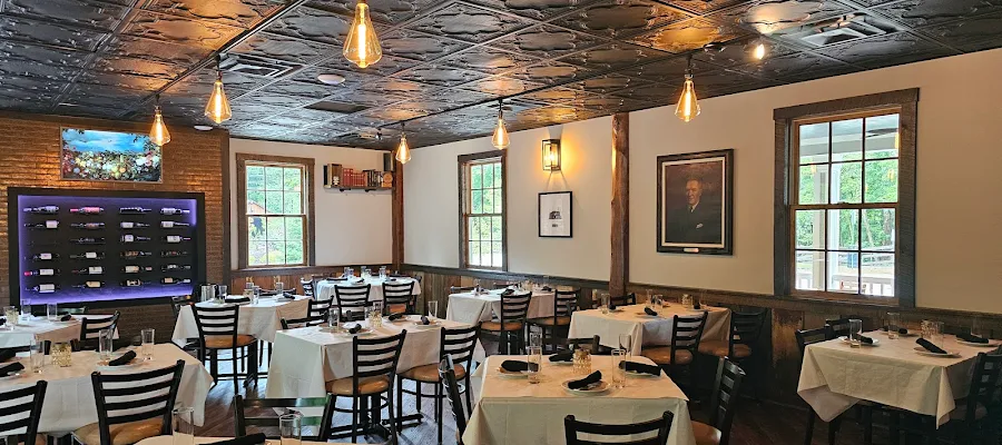 Gunselmans Steakhouse & Bar