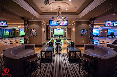 High Rollers Luxury Lanes & Sports Lounge