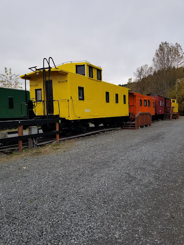 Hobo Inn Caboose Lodging