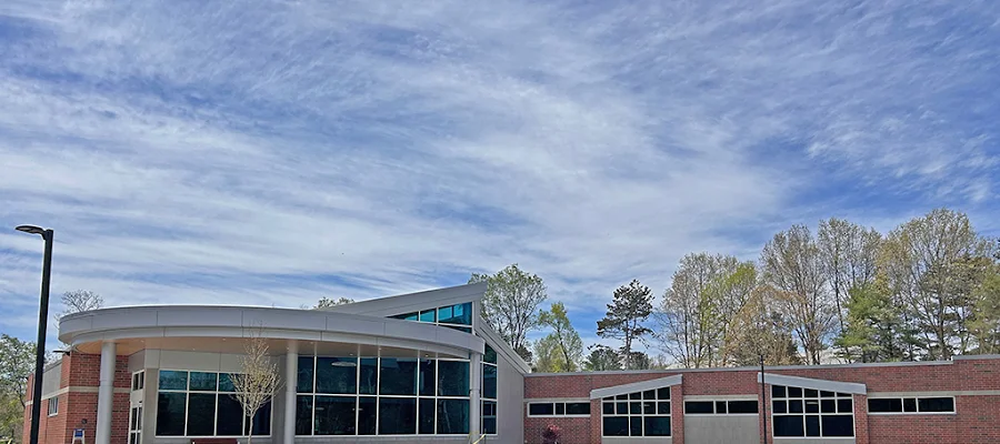 Holland Hospital Primary Care – Saugatuck