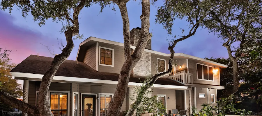 Homesville Realty Group of Compass