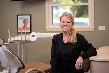 Hometown Dental Co.