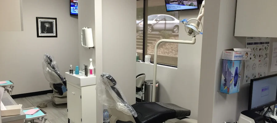 Hormozdi DDS Denture Clinic