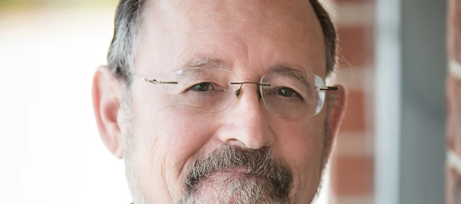 Howard Ellison MD