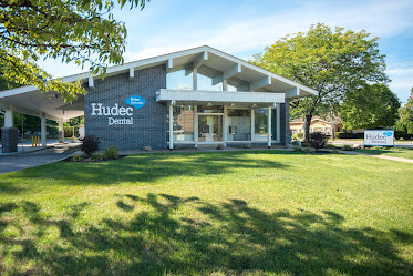 Hudec Dental