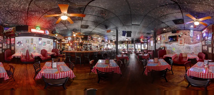 Huey's Downtown