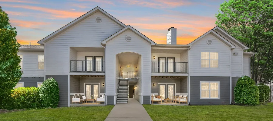 Hunters Creek Apartment Homes