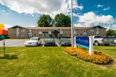 Huntington Club Apartments
