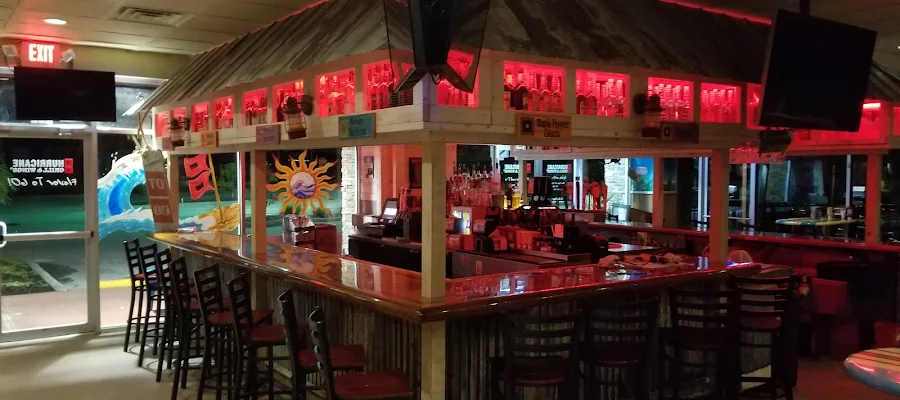 Hurricane Grill & Wings-CR210